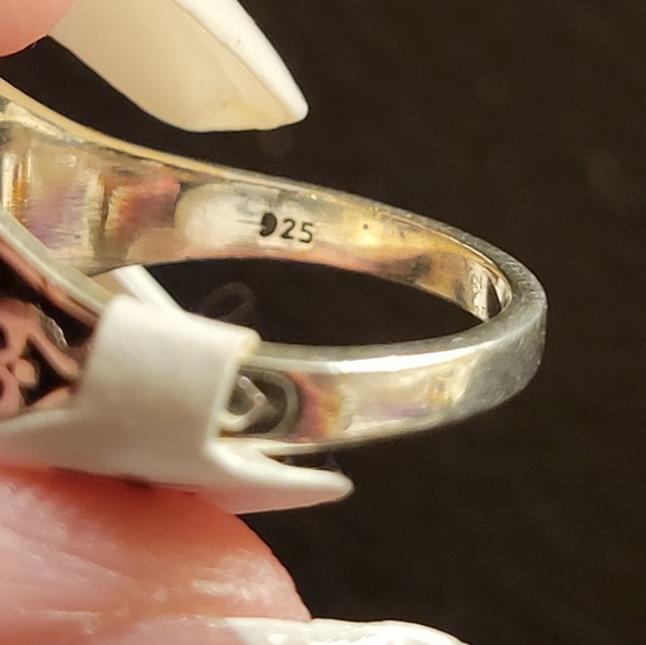 Solid 925 Sterling Silver Tiger's Eye Ring - Picture 4 of 4